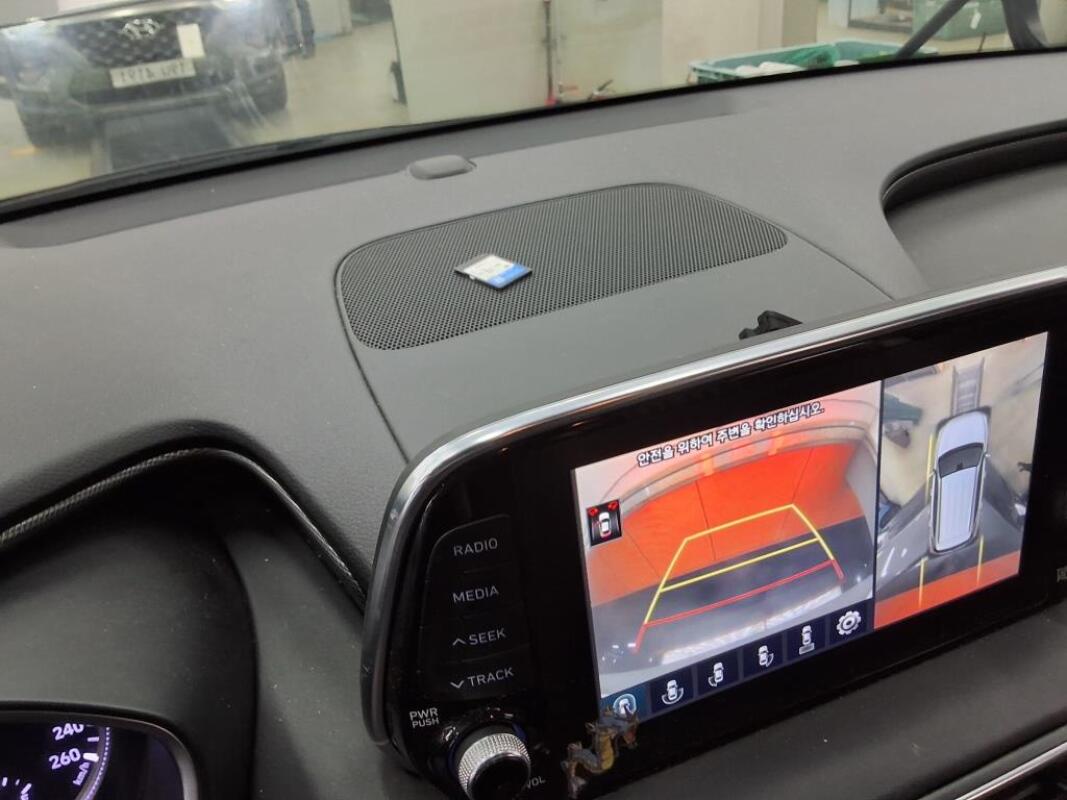 Hyundai SantaFe (2018)