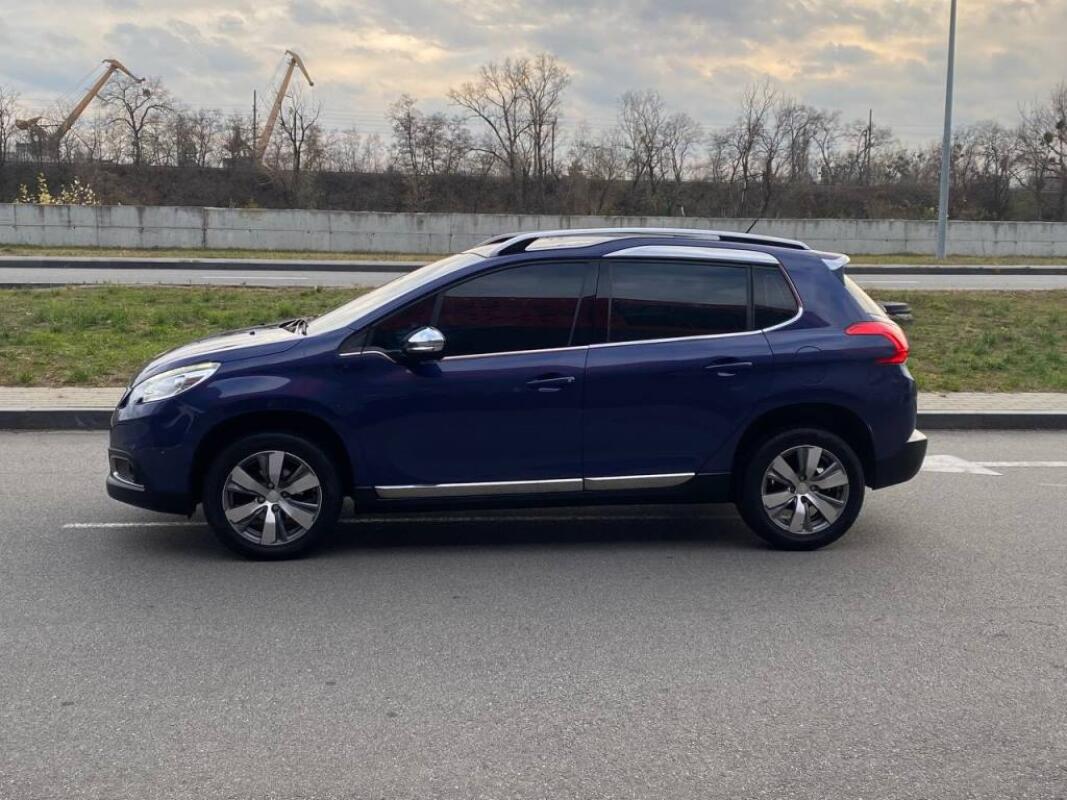 Peugeot 2008 (2015)