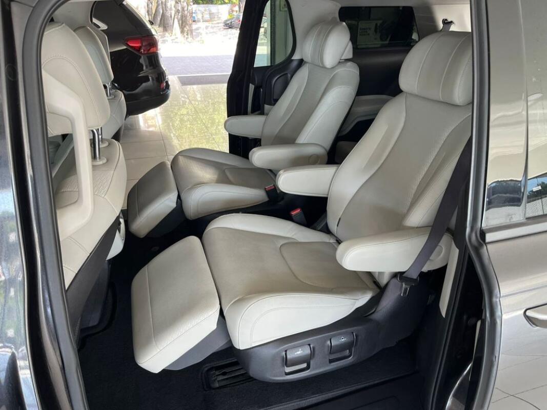Kia Carnival (2023)
