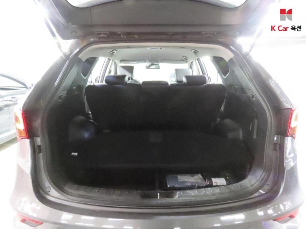 Hyundai SantaFe (2016)