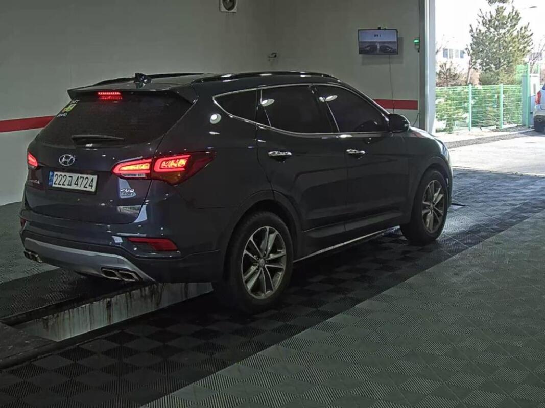Hyundai SantaFe (2015)