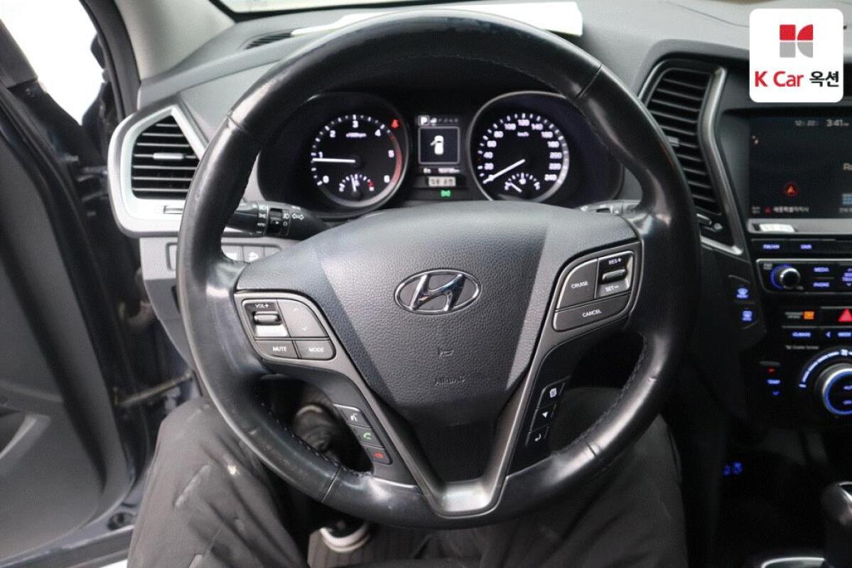 Hyundai SantaFe (2017)