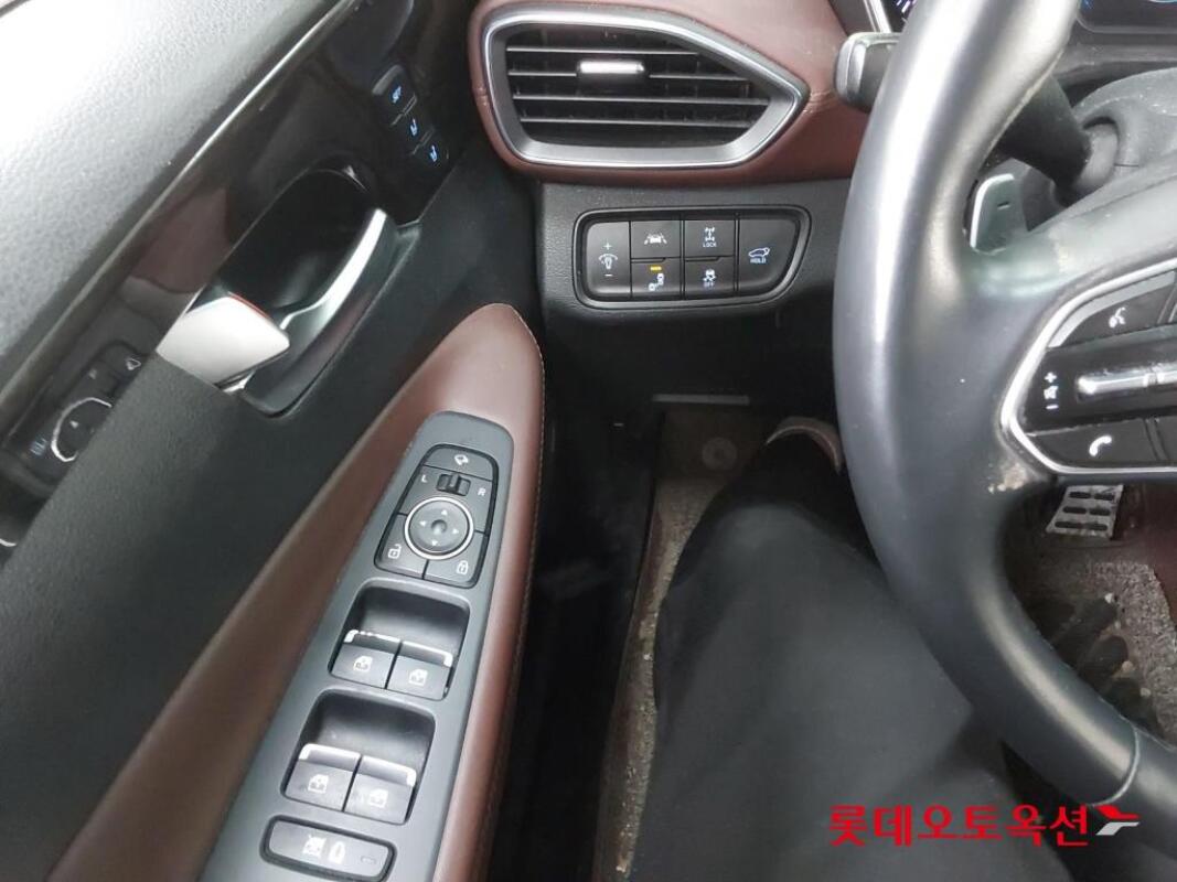 Hyundai SantaFe (2018)