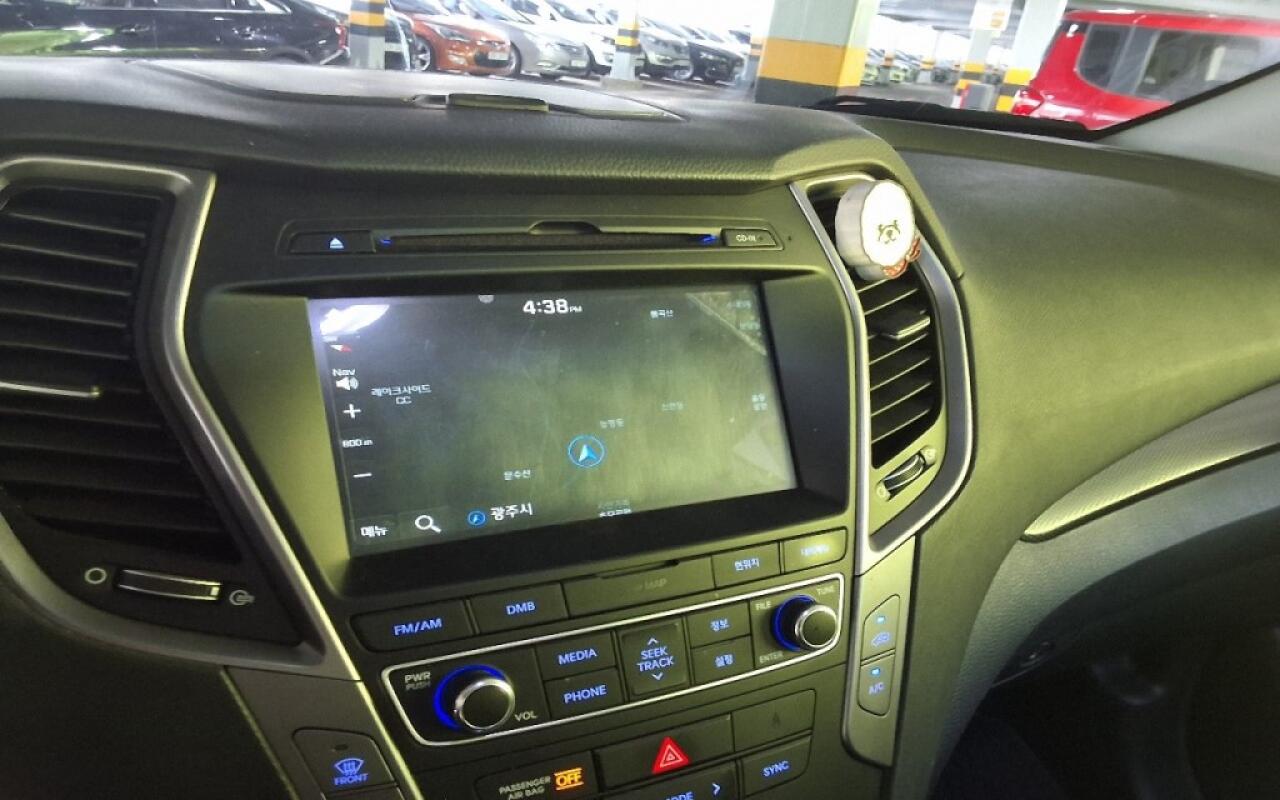 Hyundai SantaFe (2017)