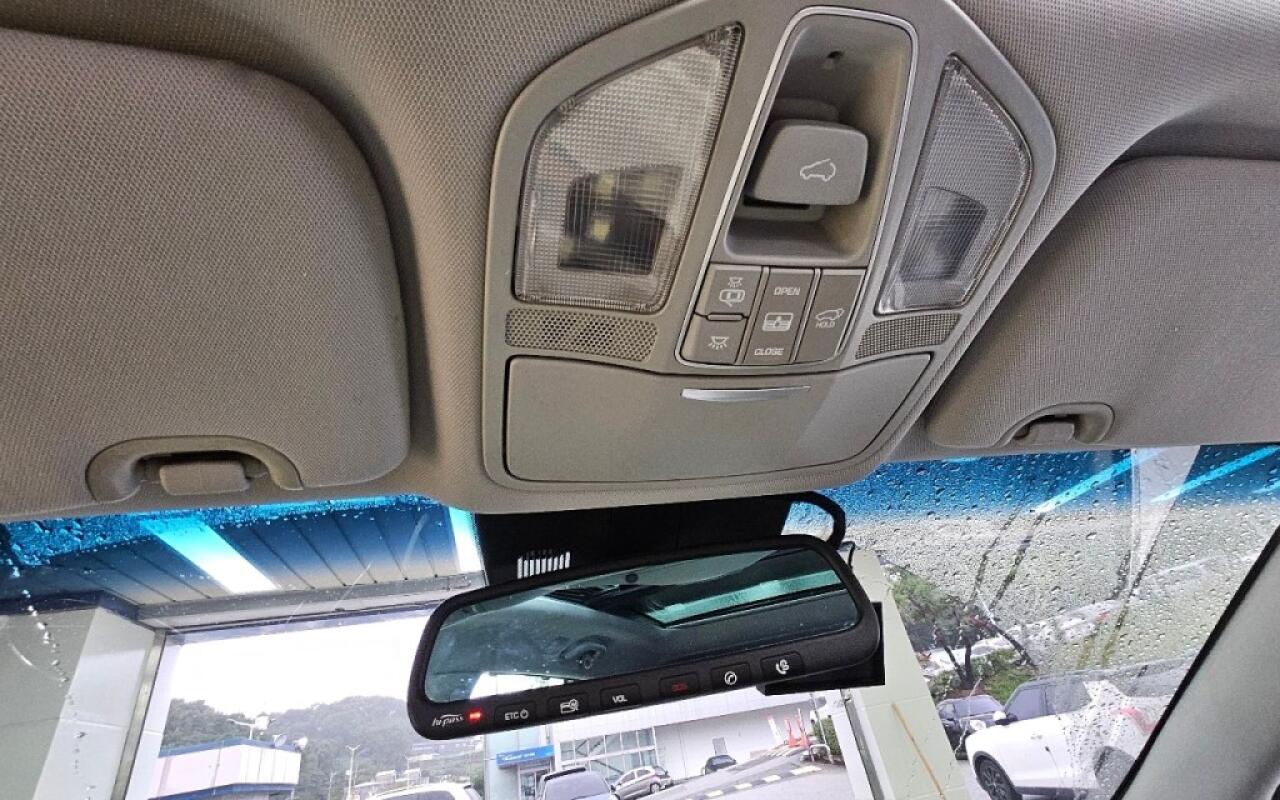 Hyundai SantaFe (2015)