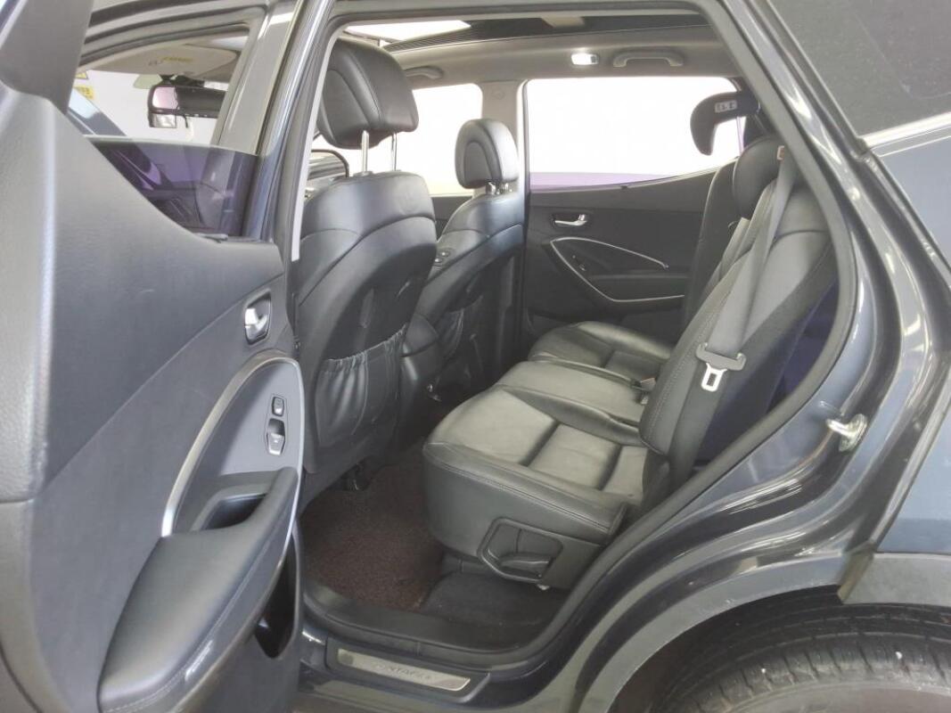 Hyundai SantaFe (2015)