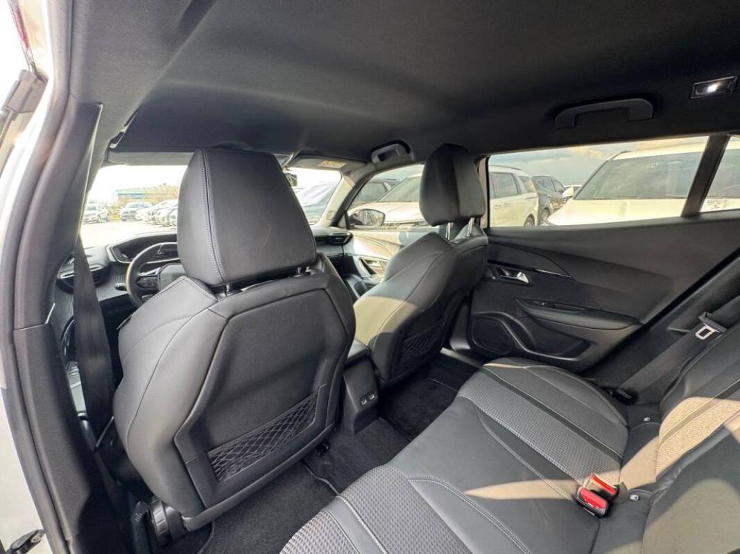 Peugeot 2008 (2022)