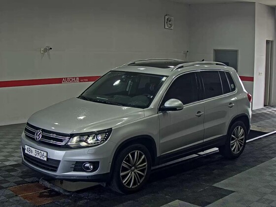 Volkswagen Tiguan (2014)