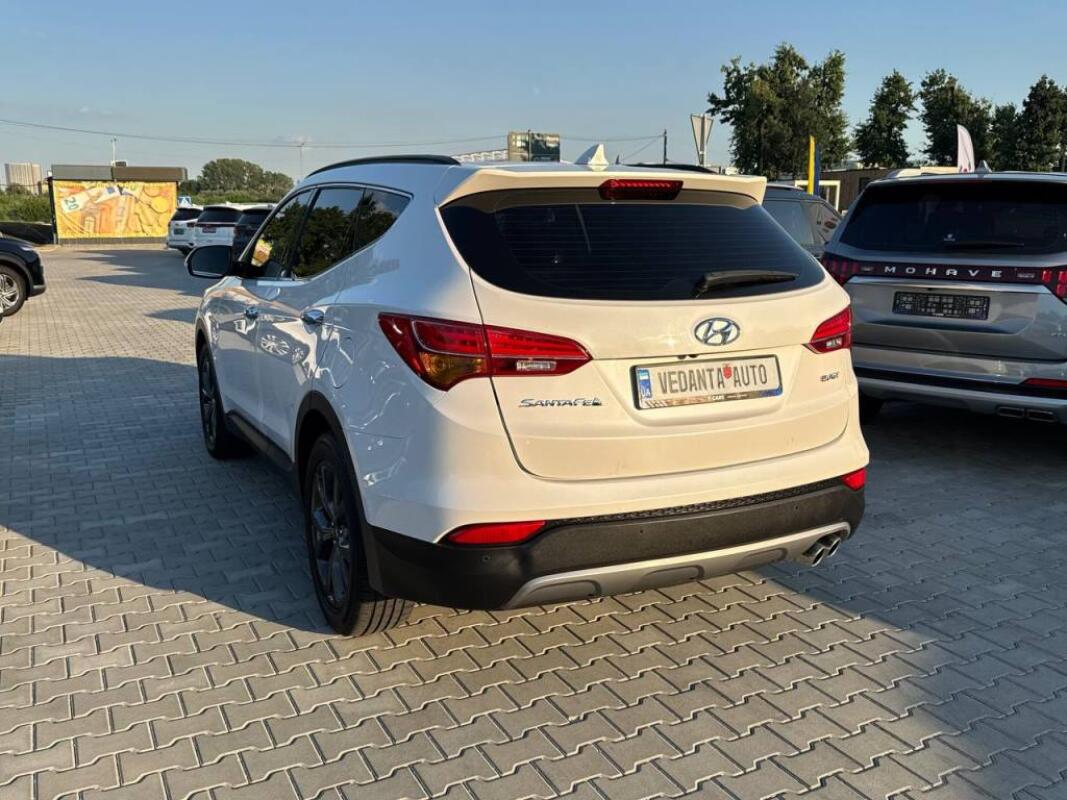 Hyundai SantaFe (2015)