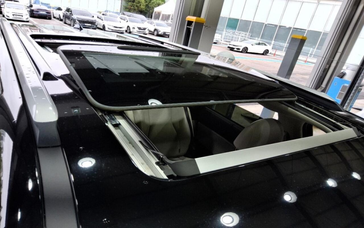 Kia Carnival (2021)