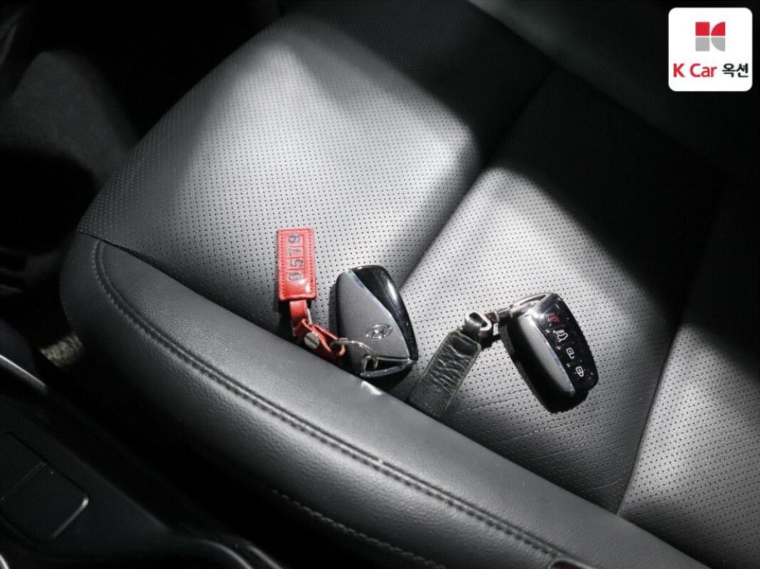 Hyundai SantaFe (2015)