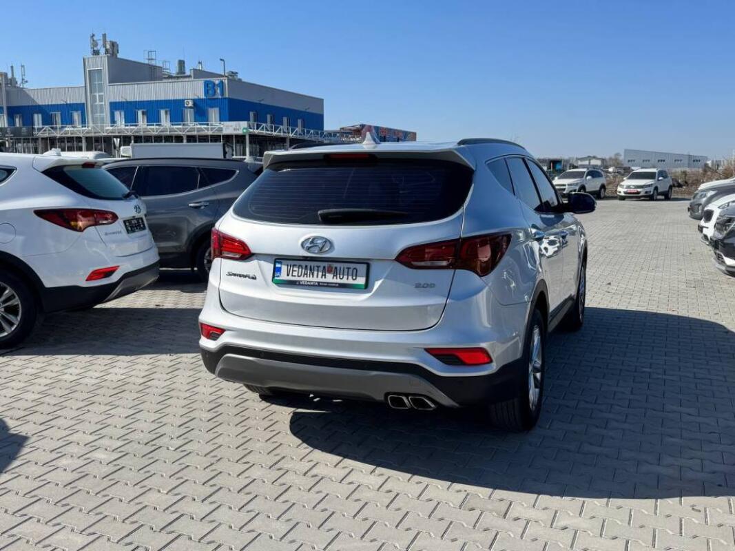 Hyundai SantaFe (2017)