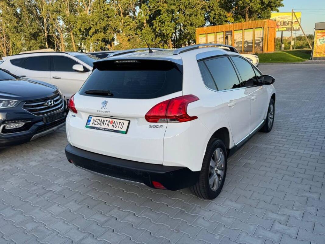 Peugeot 2008 (2015)