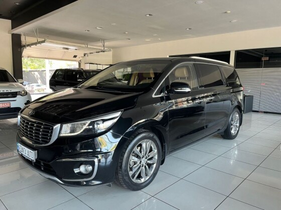 Kia Carnival (2017)