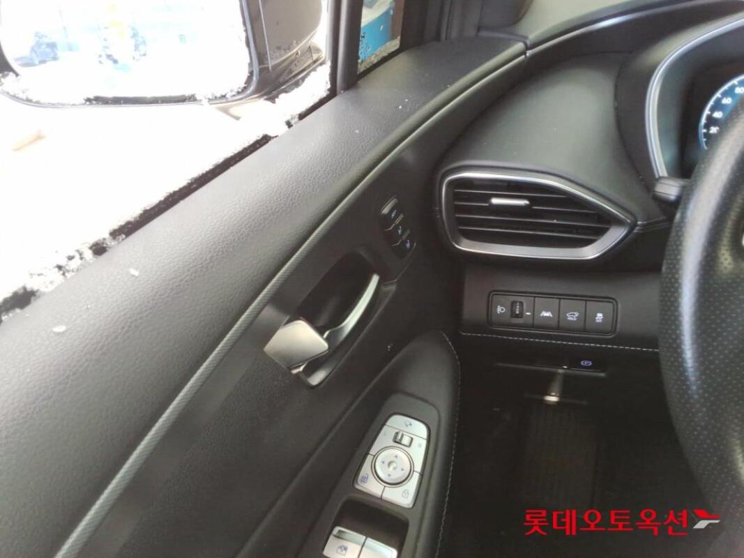 Hyundai SantaFe (2021)