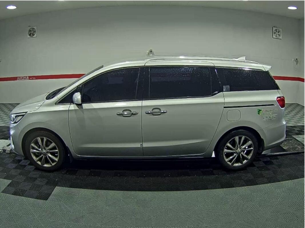 Kia Carnival (2019)