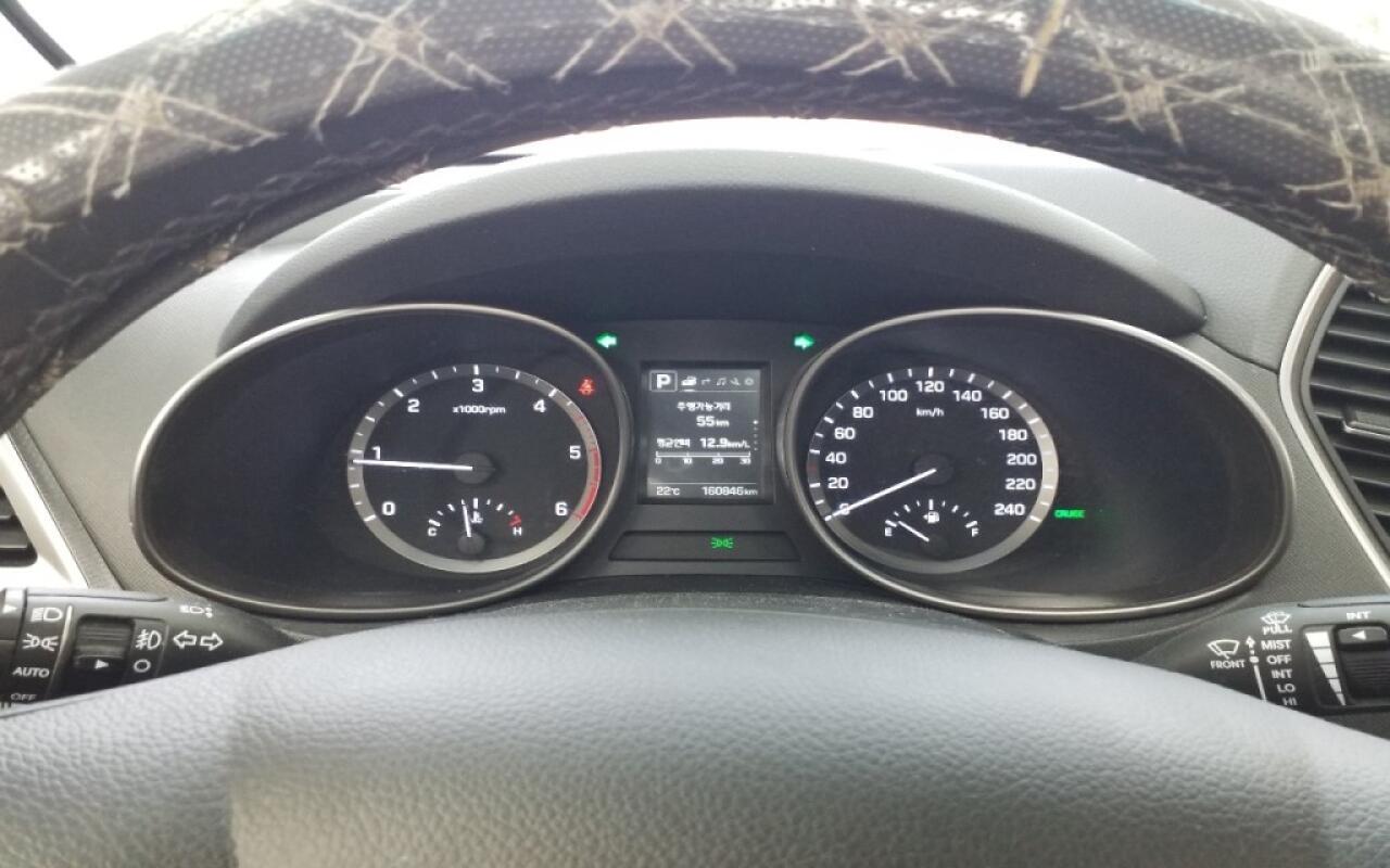 Hyundai SantaFe (2016)