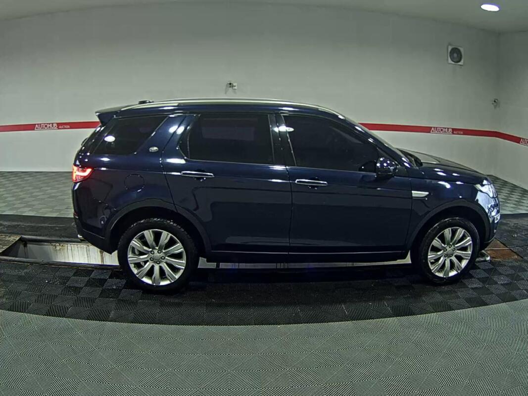 Land Rover Discovery Sport (2016)