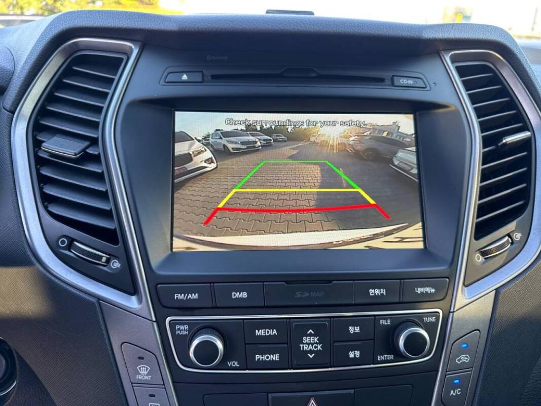 Hyundai SantaFe (2015)