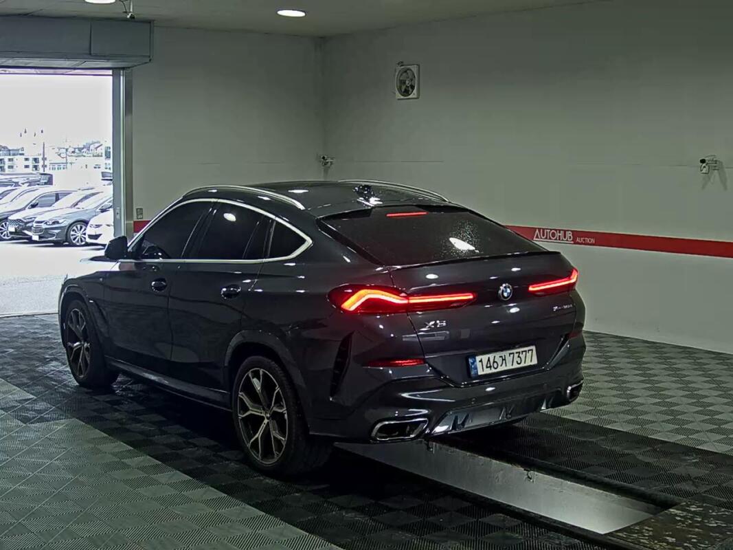 BMW X6 (2020)
