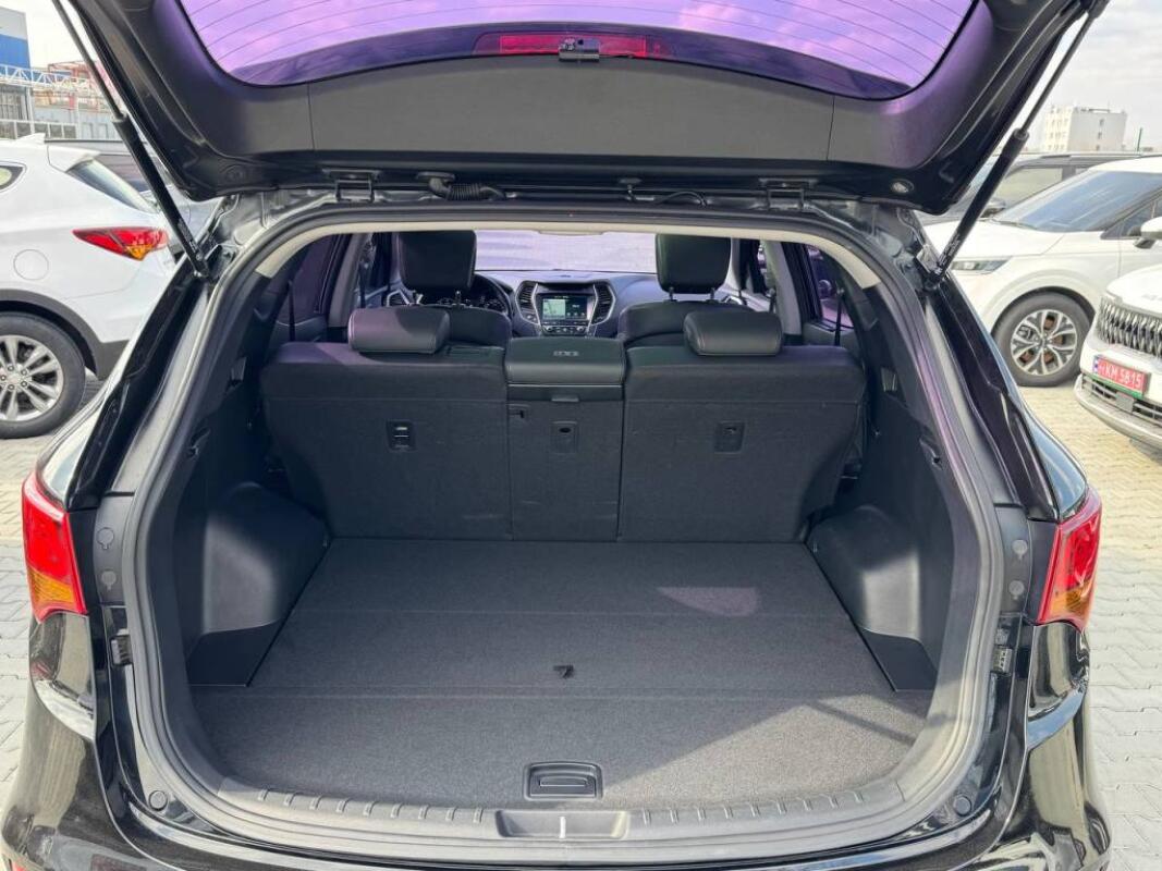 Hyundai SantaFe (2015)
