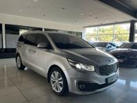 Kia Carnival (2016)