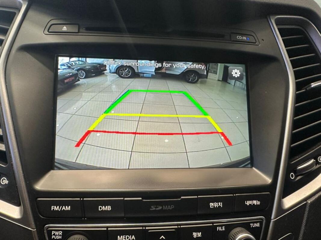 Hyundai SantaFe (2016)