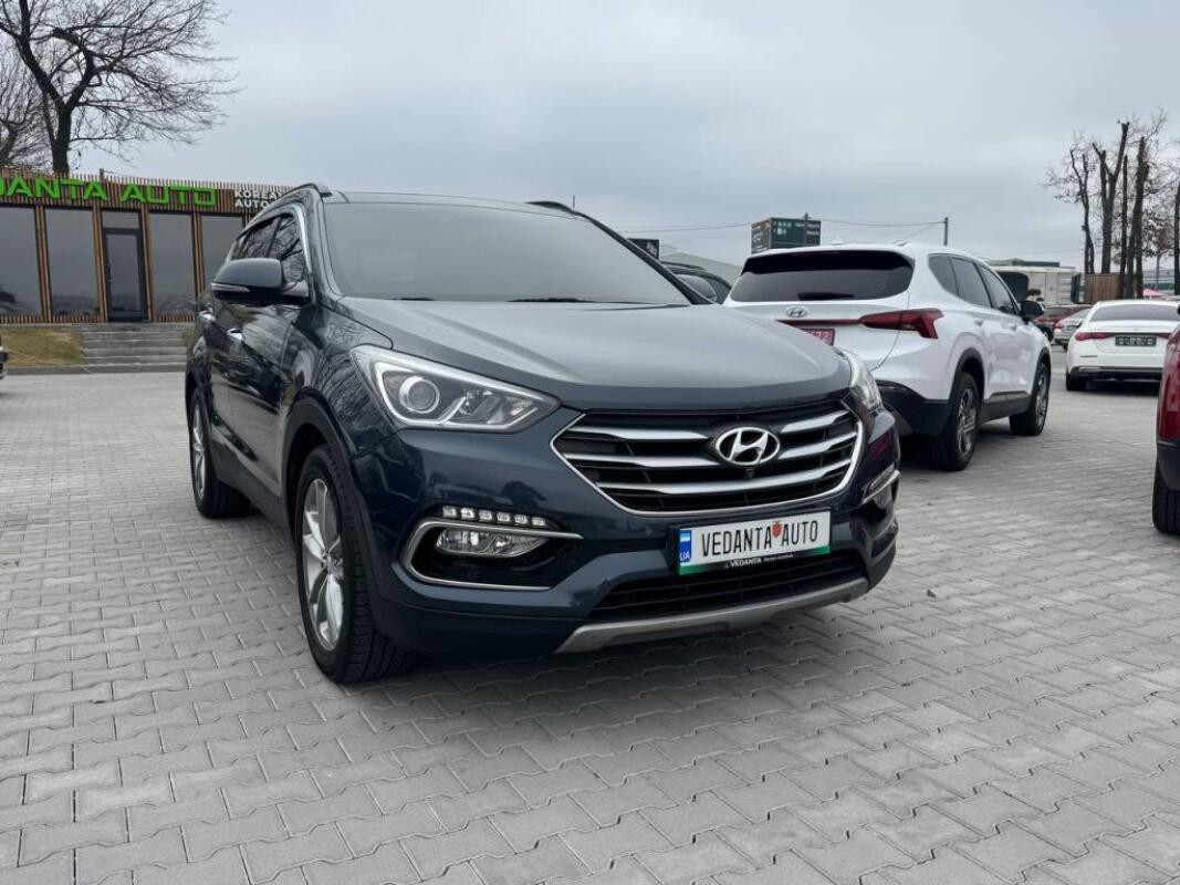 Hyundai SantaFe (2016)
