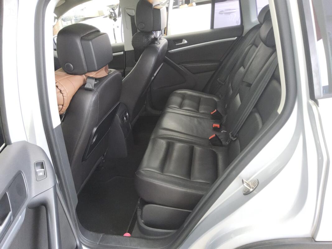 Volkswagen Tiguan (2014)