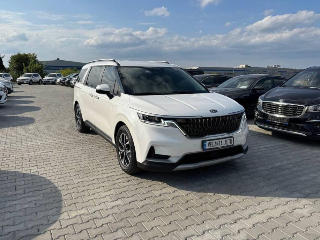 Kia Carnival (2021)