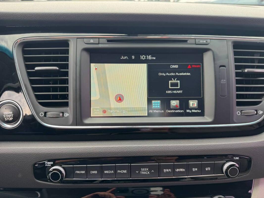 Kia Carnival (2016)