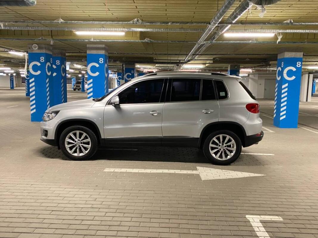 Volkswagen Tiguan (2015)