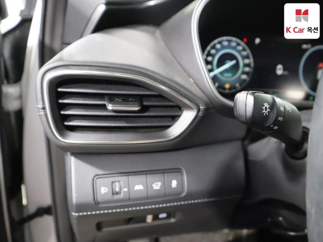 Hyundai SantaFe (2020)