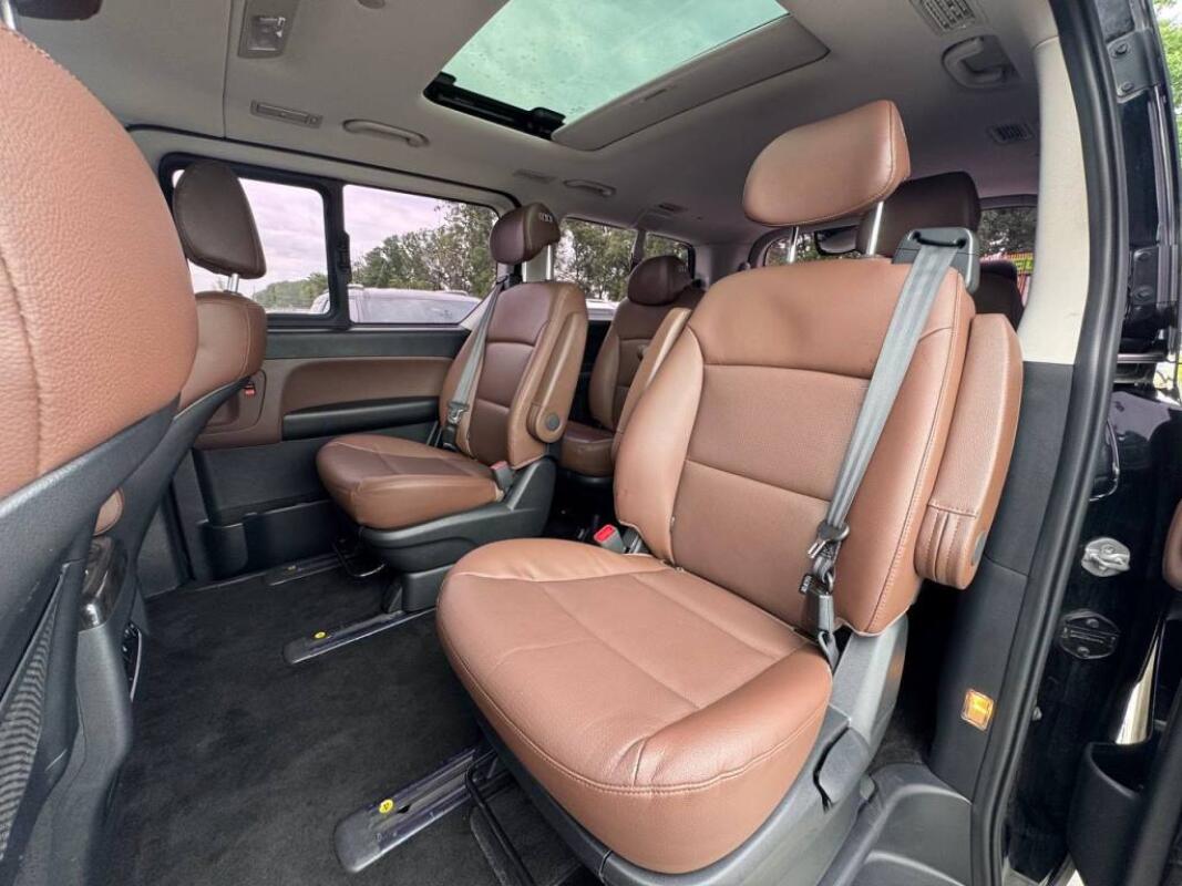 Hyundai Grand Starex (2020)