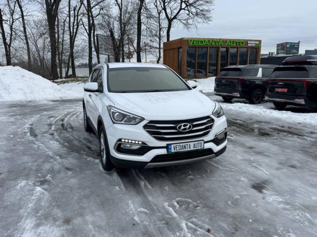 Hyundai SantaFe (2016)