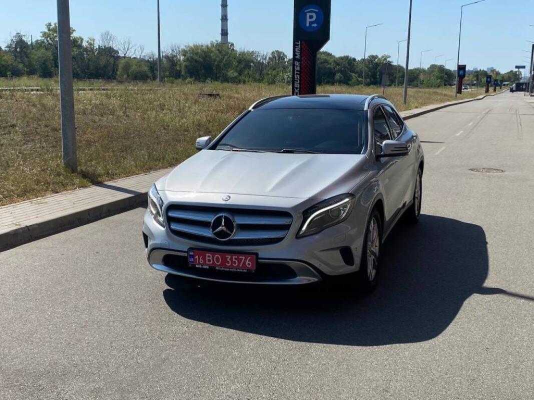 Mercedes GLA200 4MATIC