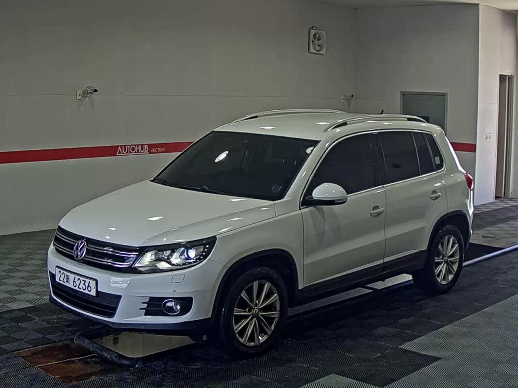 Volkswagen Tiguan (2014)