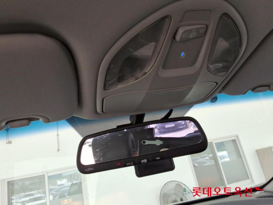 Hyundai SantaFe (2016)