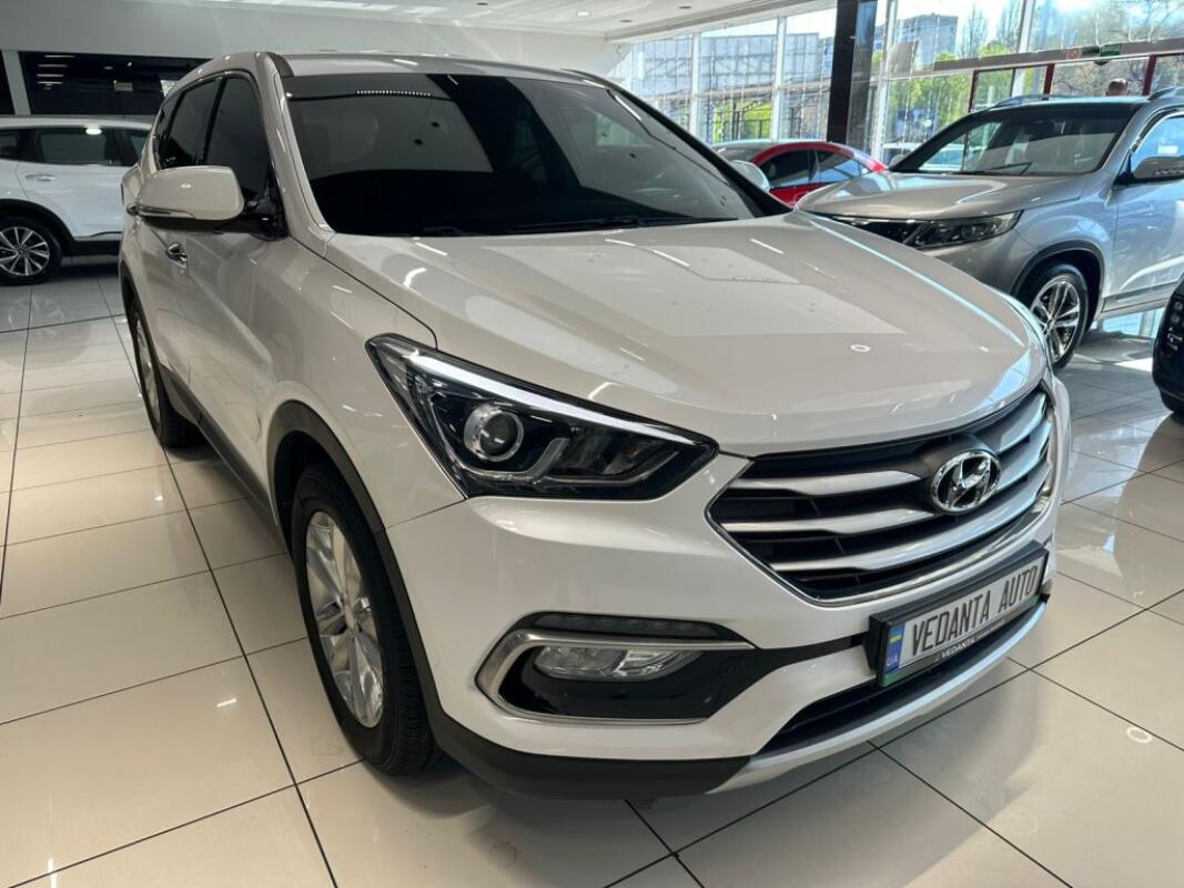 Hyundai SantaFe (2016)