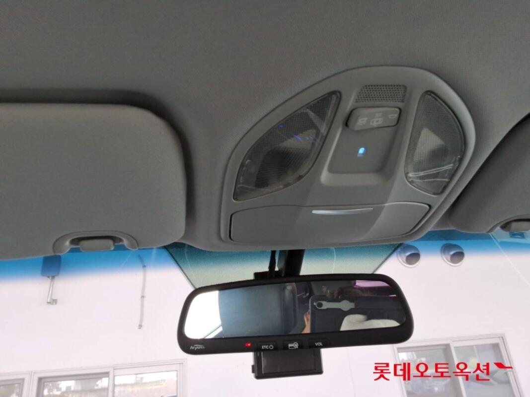 Hyundai SantaFe (2016)