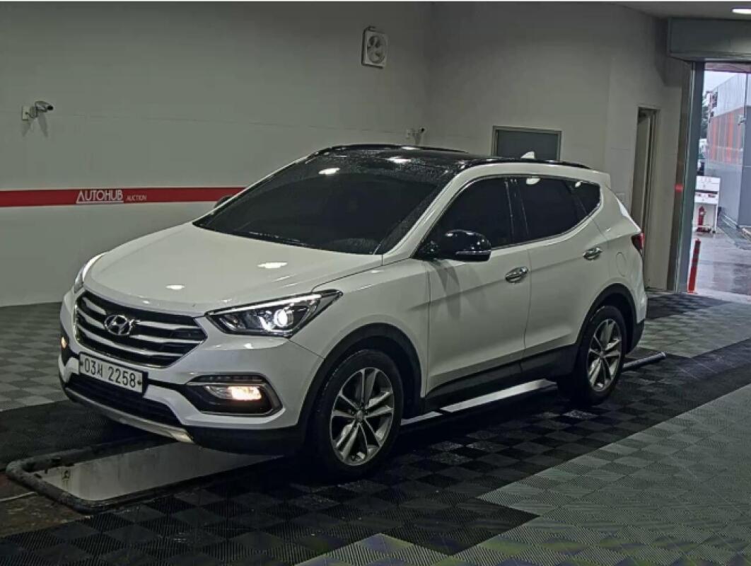 Hyundai SantaFe (2016)