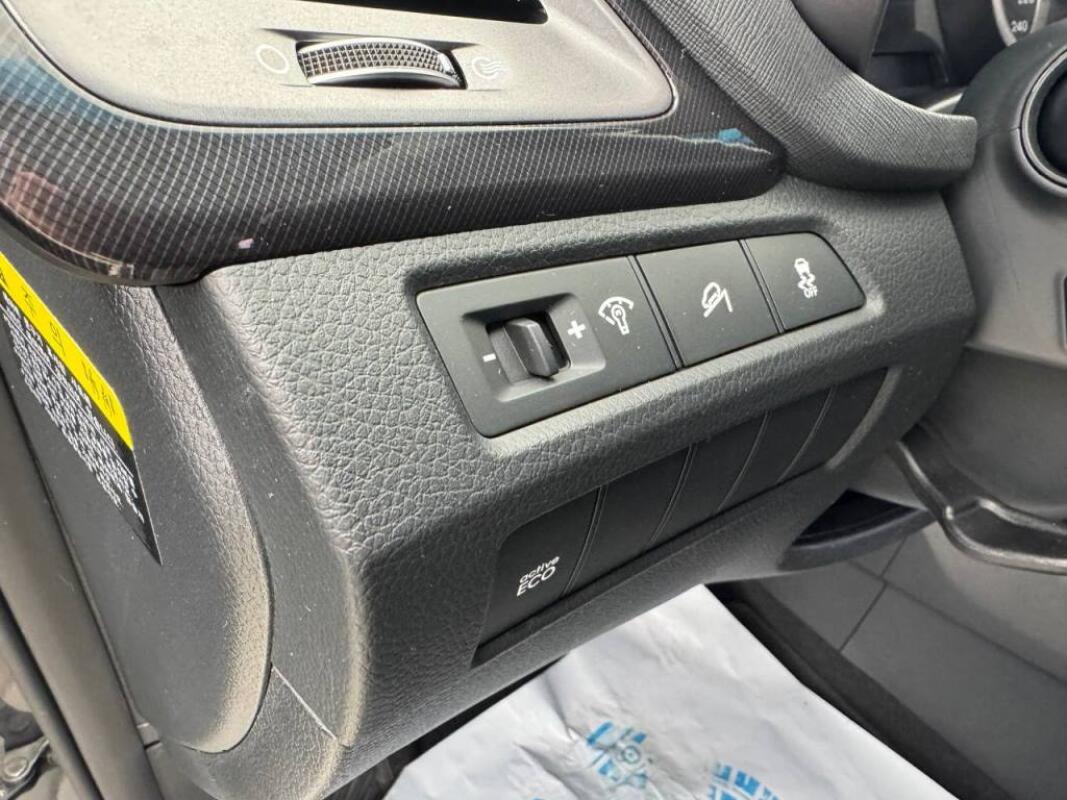 Hyundai SantaFe (2015) Hyundai SantaFe (2015)