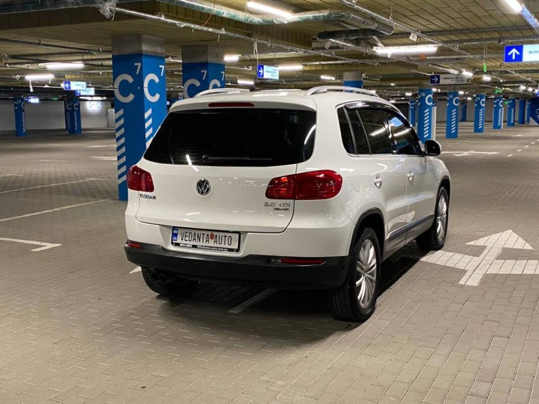 Volkswagen Tiguan (2014)