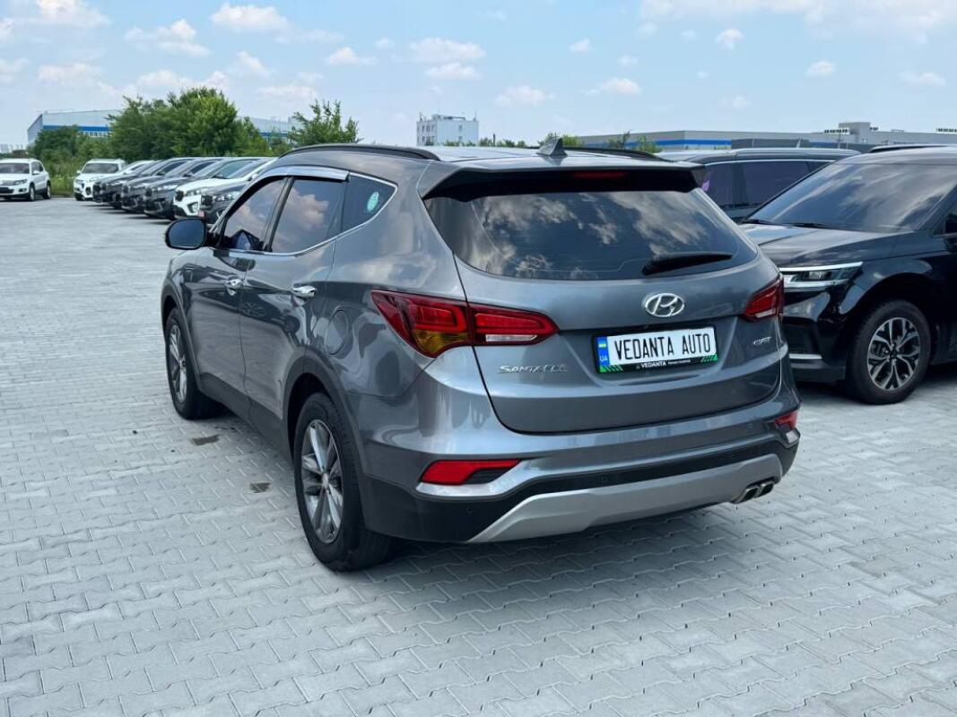 Hyundai Santa Fe (2015)