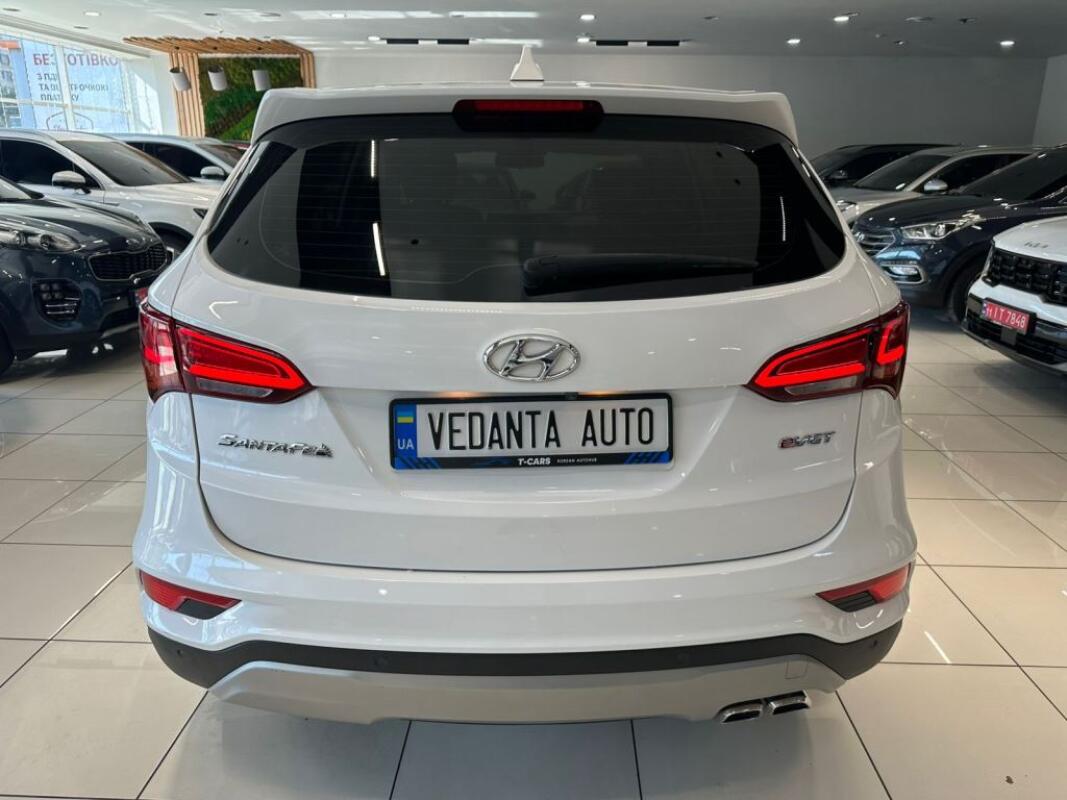 Hyundai SantaFe (2016)