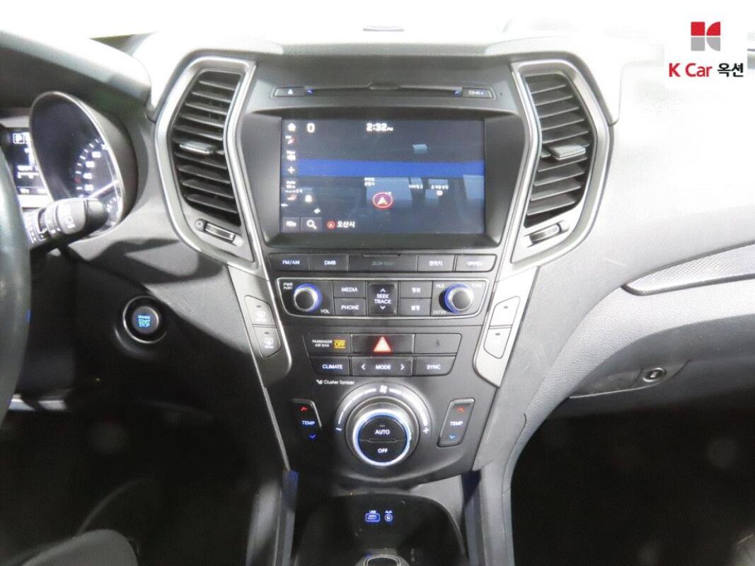 Hyundai SantaFe (2016)