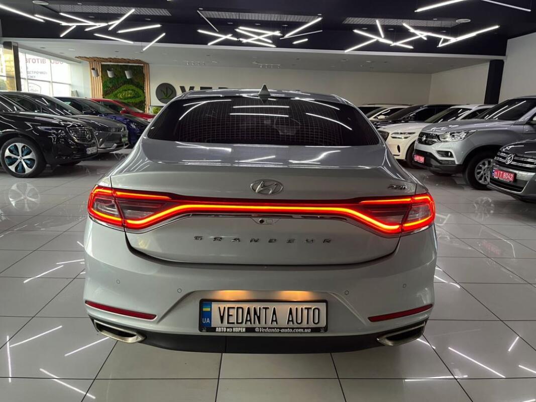 Hyundai Grandeur (2017)