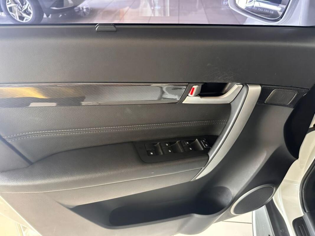 Chevrolet	Captiva (2015)