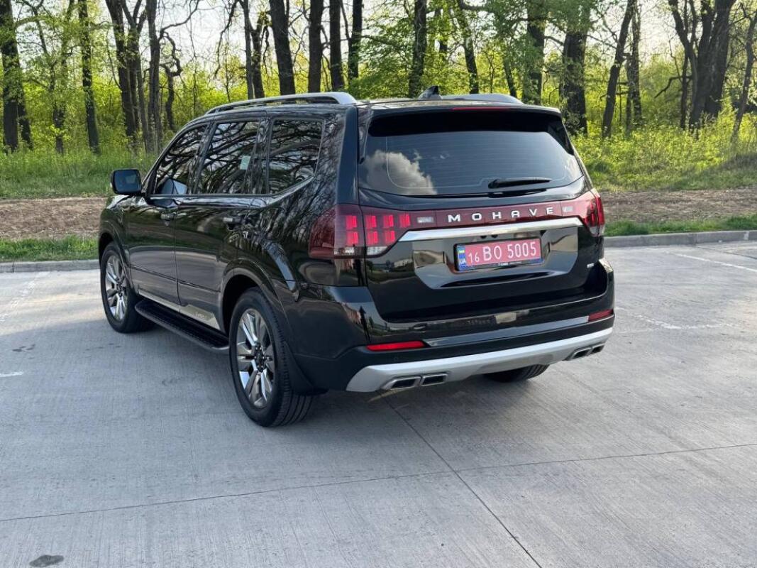 Kia Mohave (2022)