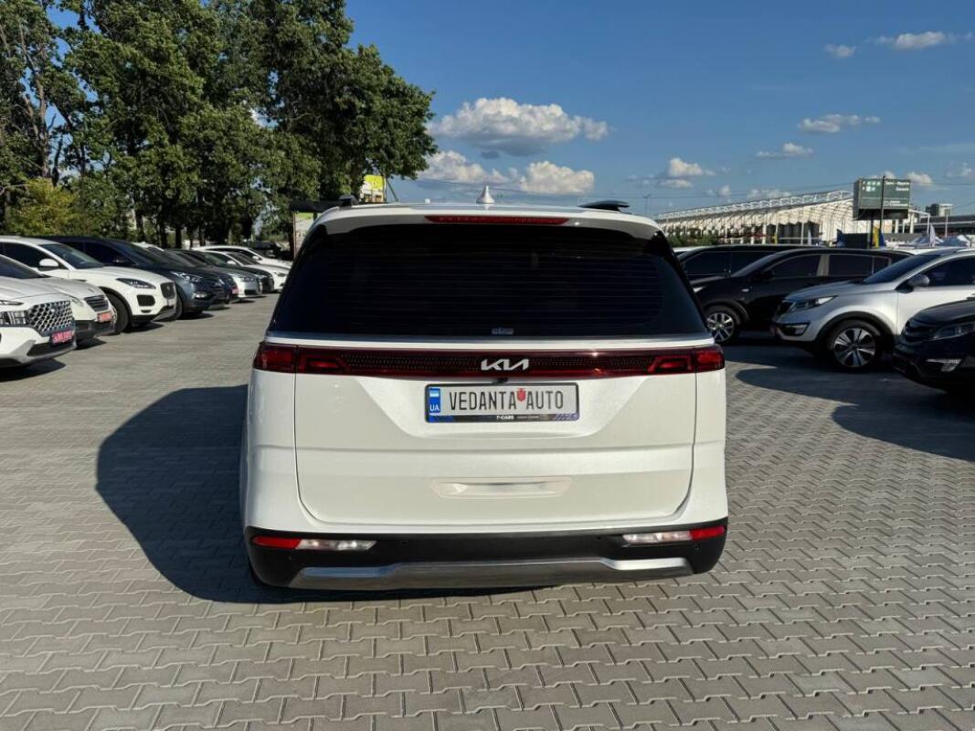 Kia Carnival (2022)